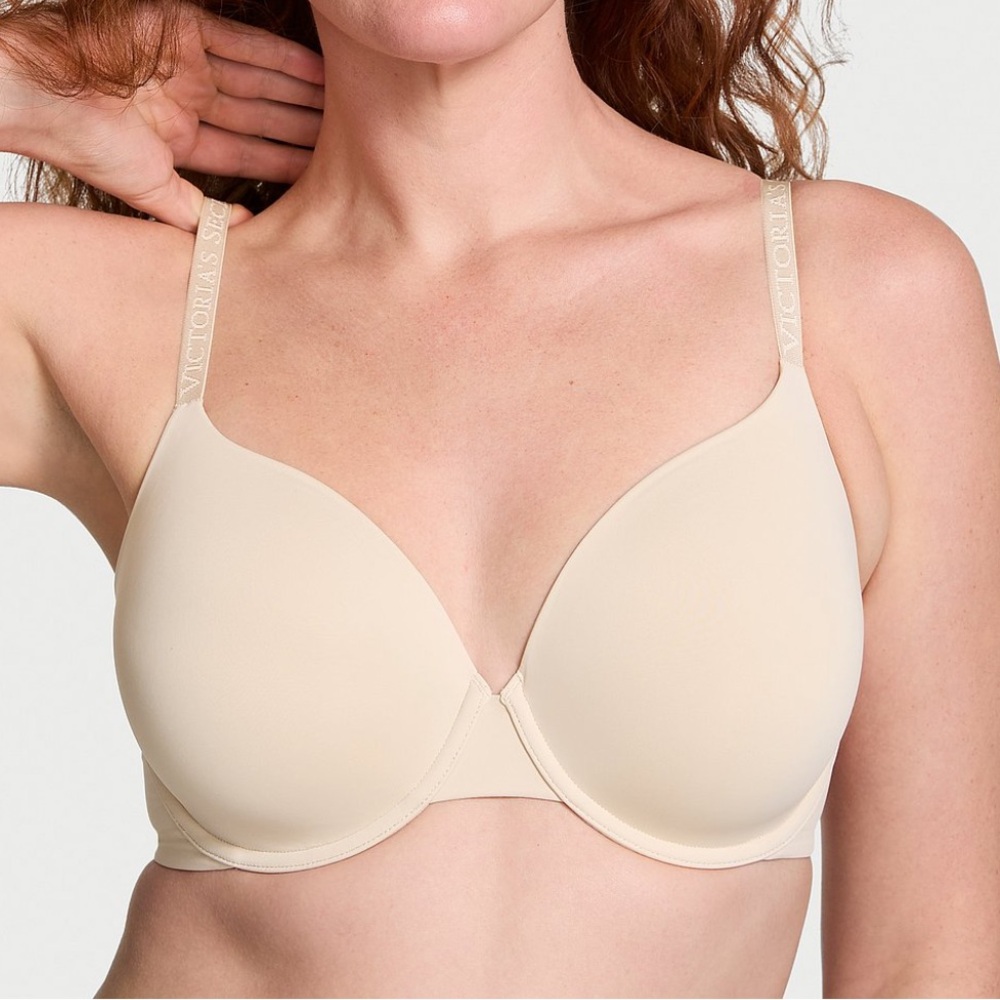 Victoria’s Secret Lightly Lined Full-Coverage Smooth Bra